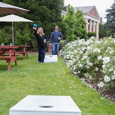 Mcmenamins Grand Lodge Forest Grove Bagian luar foto