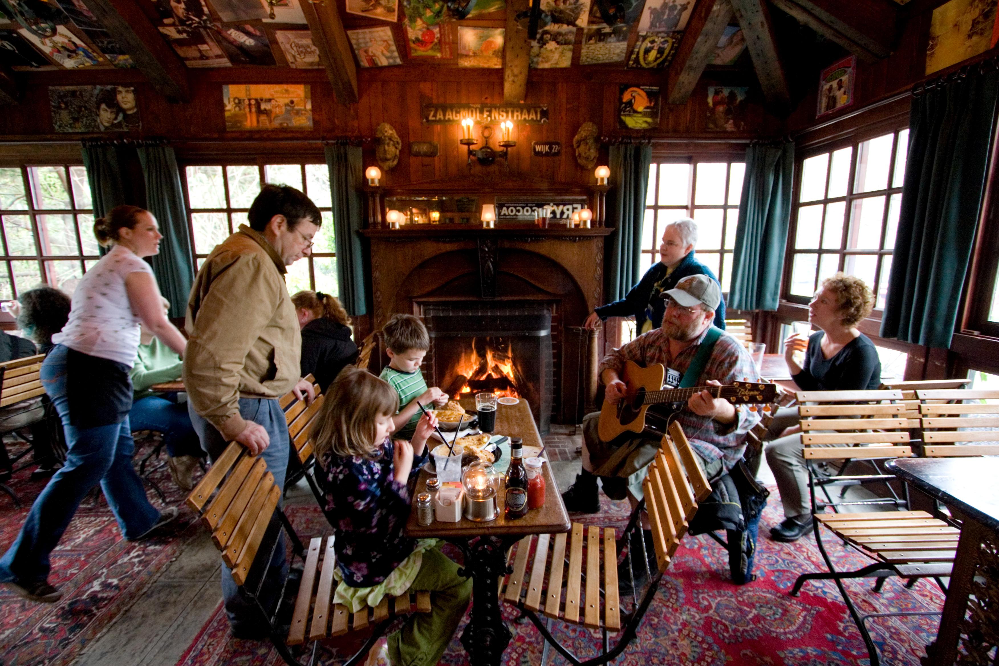 Mcmenamins Grand Lodge Forest Grove Bagian luar foto