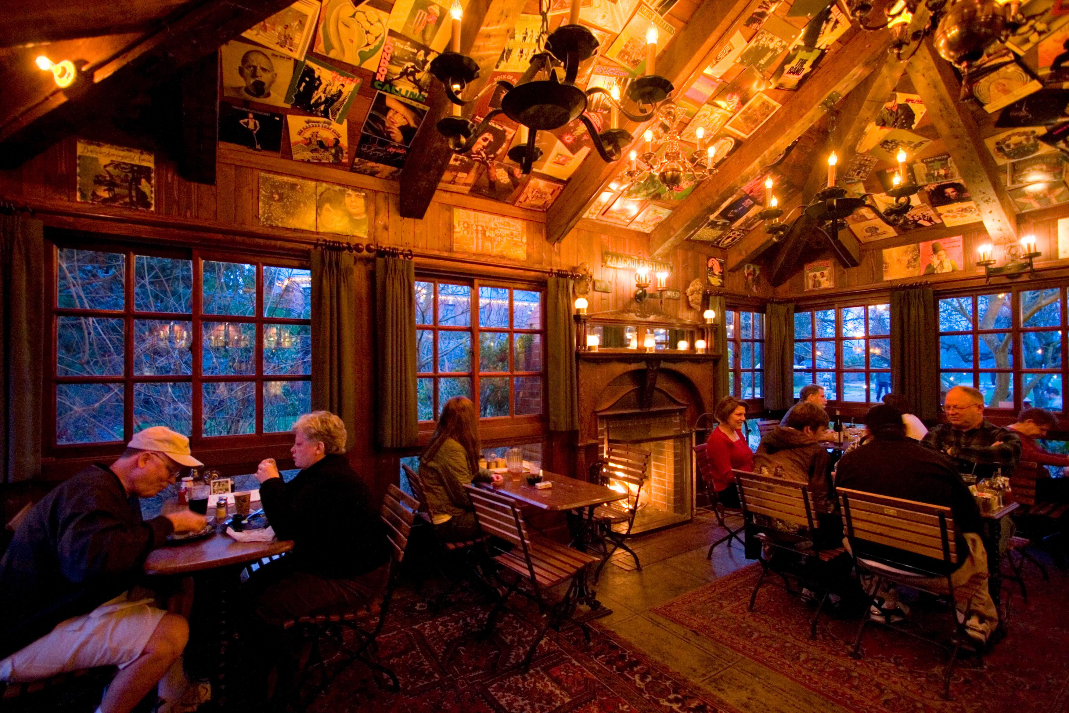 Mcmenamins Grand Lodge Forest Grove Bagian luar foto