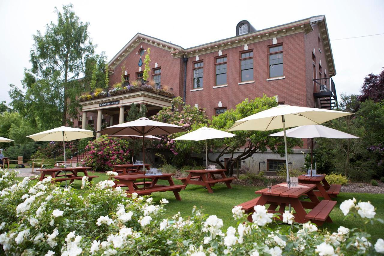 Mcmenamins Grand Lodge Forest Grove Bagian luar foto
