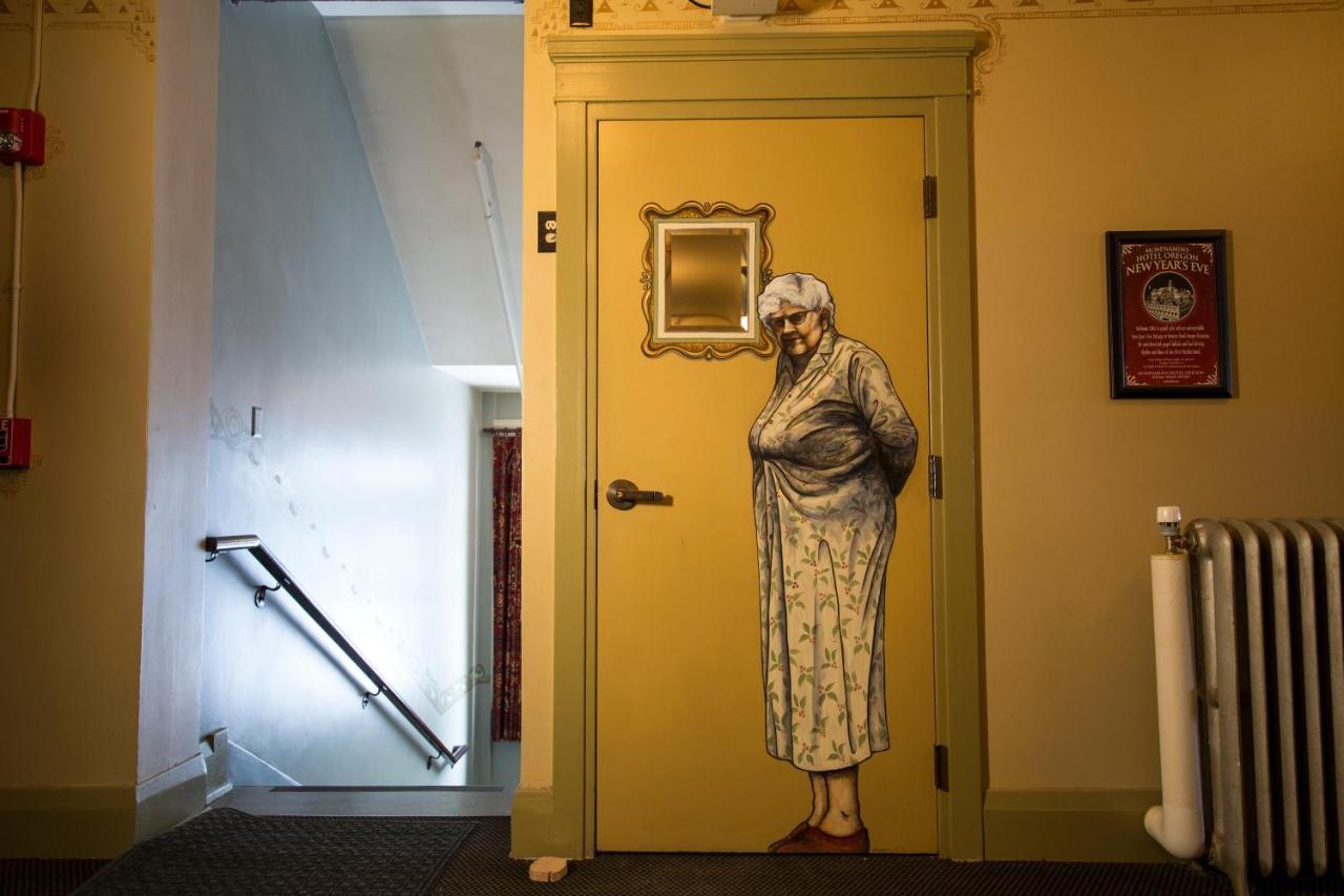 Mcmenamins Grand Lodge Forest Grove Bagian luar foto