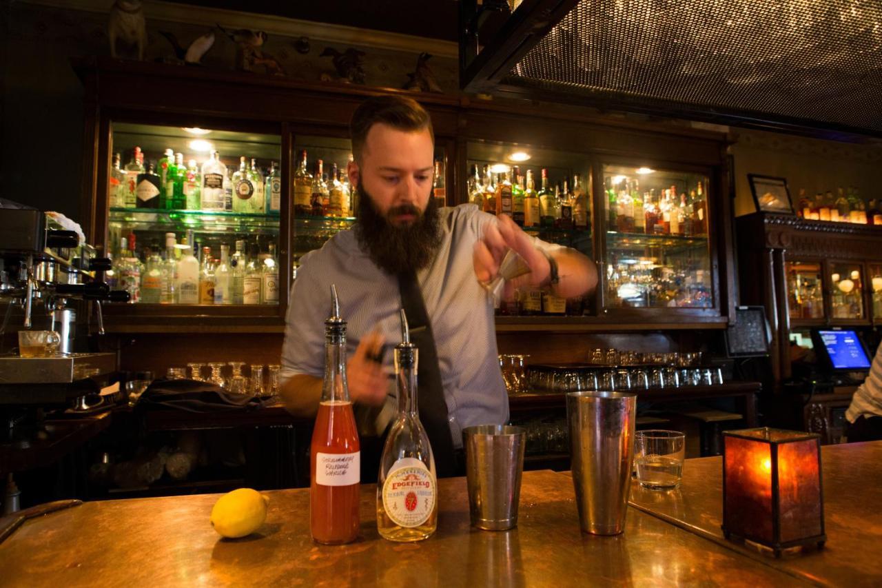 Mcmenamins Grand Lodge Forest Grove Bagian luar foto