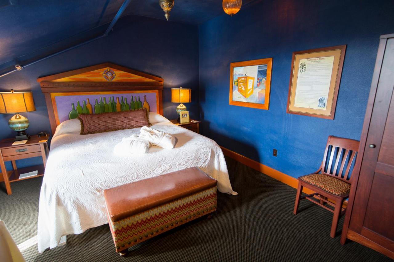 Mcmenamins Grand Lodge Forest Grove Bagian luar foto