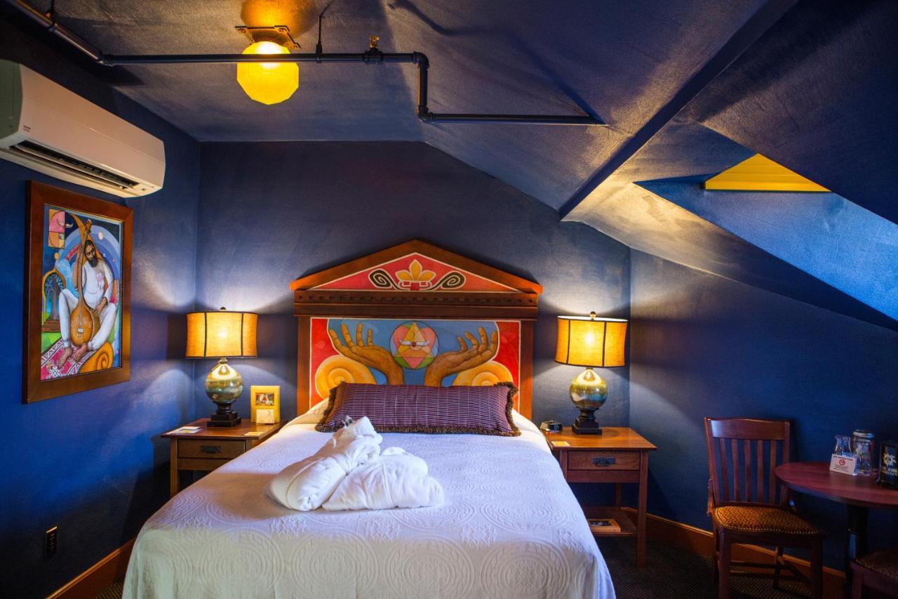 Mcmenamins Grand Lodge Forest Grove Bagian luar foto